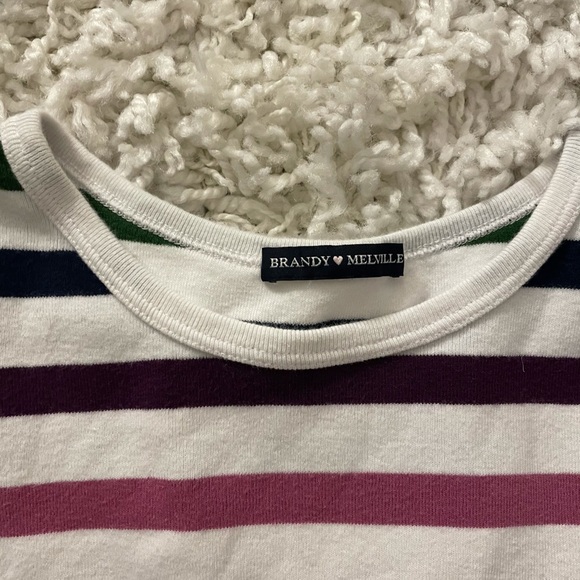BRANDY MELVILLE TEE - Picture 2 of 3